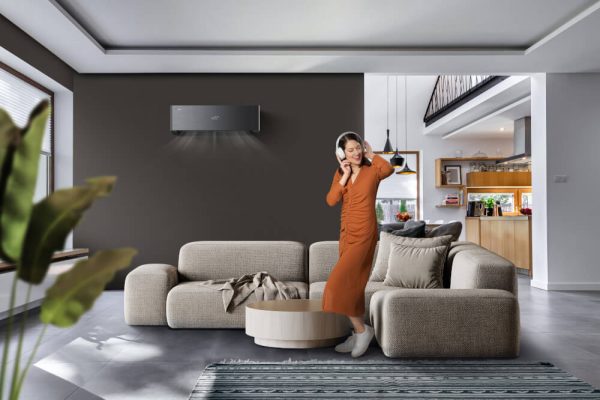 Hisense Energy Pro X black living room